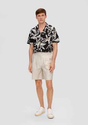 s.Oliver BLACK LABEL Regular Pleat-front trousers in White