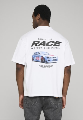 T-Shirt 'Matteo Racing' ROCAWEAR en blanc : devant
