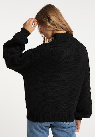 IZIA Sweater in Black