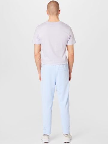 Nike Sportswear Normalny krój Spodnie w kolorze niebieski