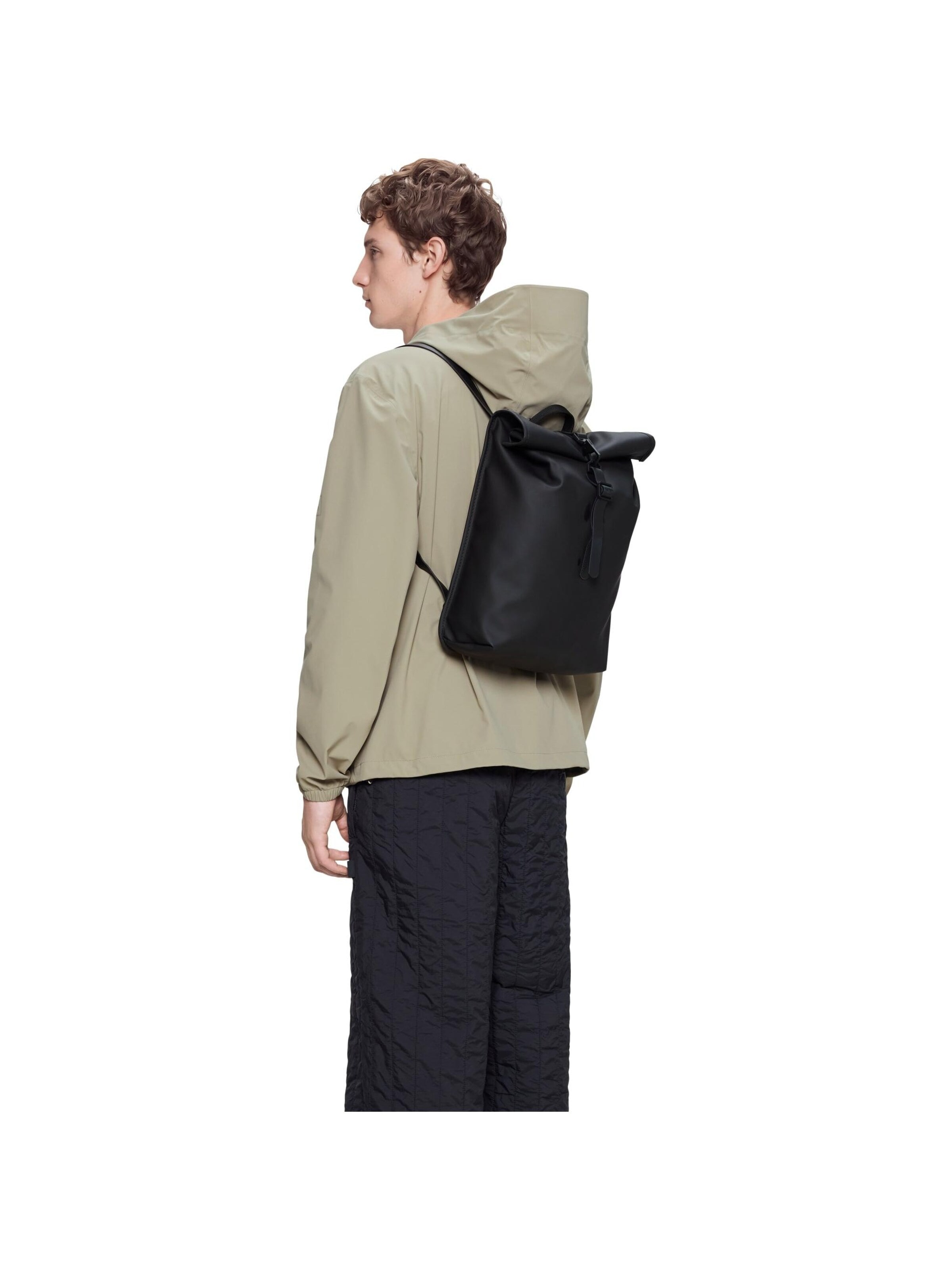 RAINS Rucksack 'Rolltop'‌‌‌‌‌ in Schwarz