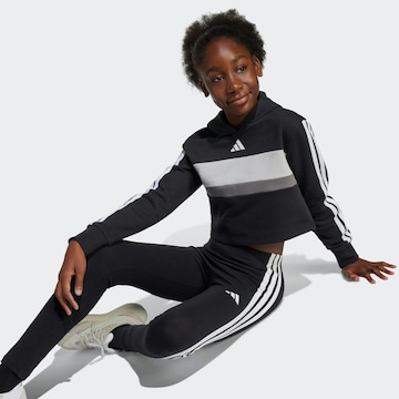 ADIDAS SPORTSWEAR Tréningruha 'Essentials Tiberio' - fekete