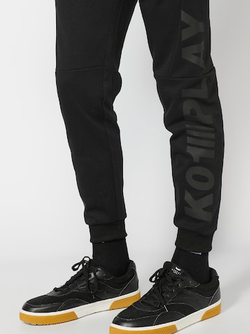 KOROSHI Normální Kalhoty – černá