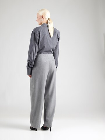 Wide Leg Pantalon à pince & Other Stories en gris
