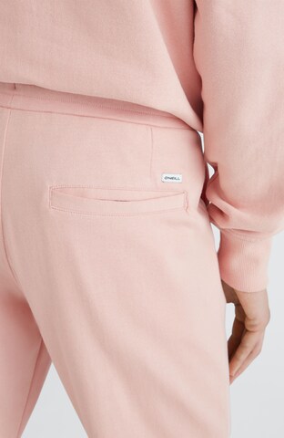 Tapered Pantaloni di O'NEILL in rosa