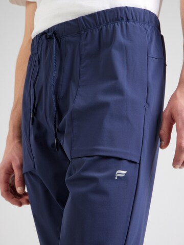Tapered Pantaloni sportivi 'The One' di Fabletics in blu