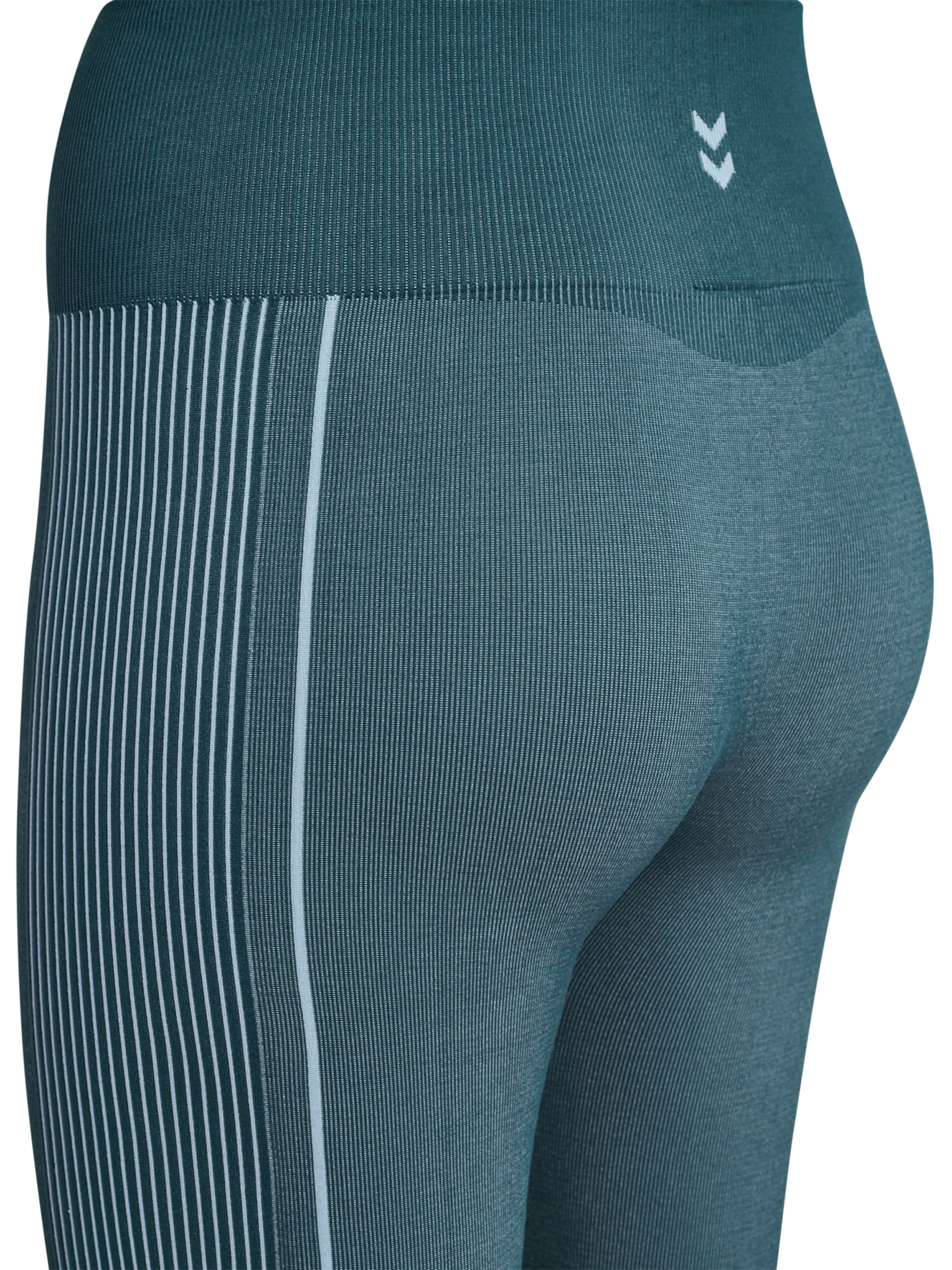 Skinny Pantaloni sportivi di Hummel in blu