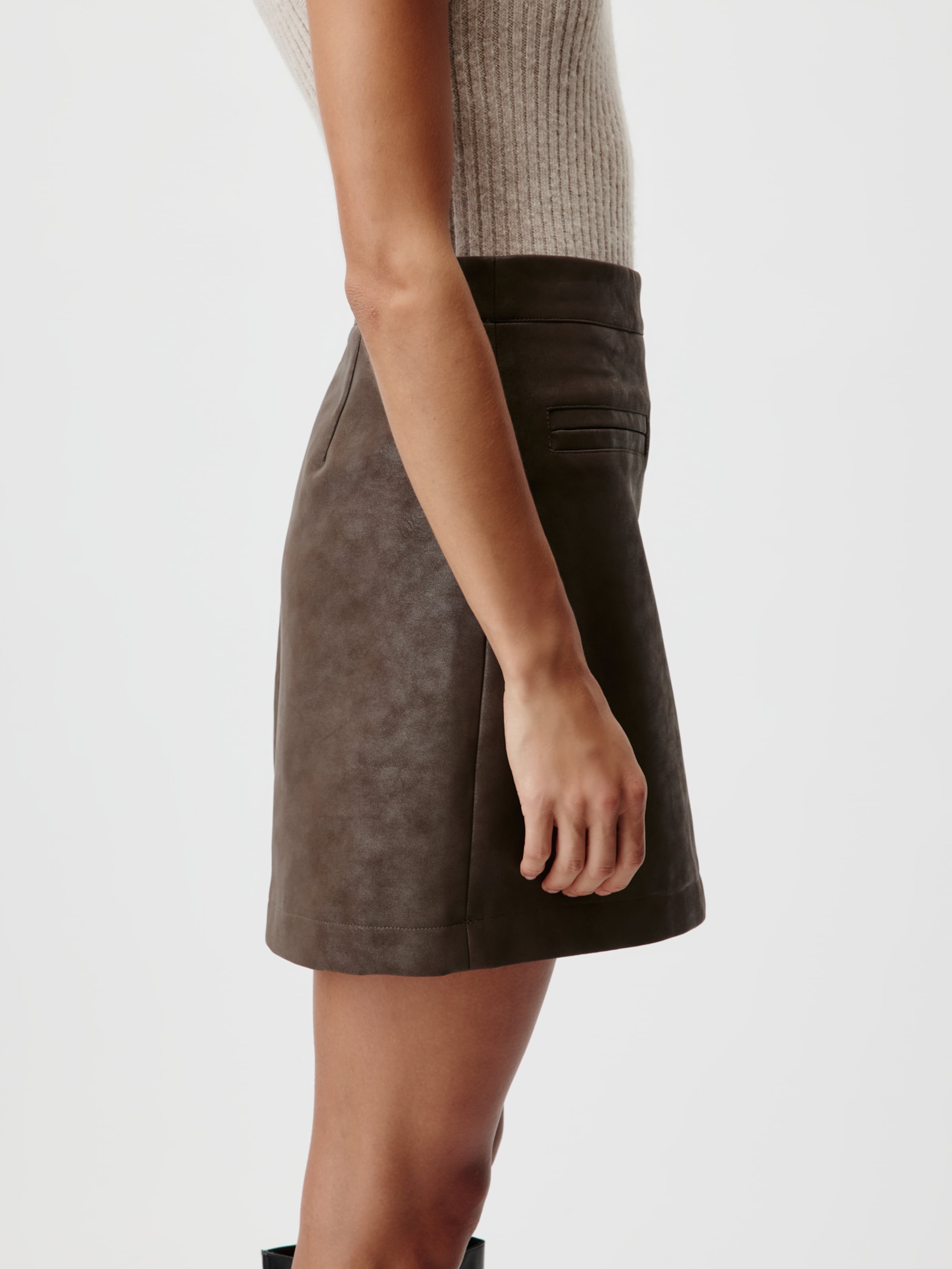 Lena suede mini skirt 2025