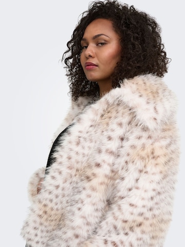 Giacca di mezza stagione di ONLY Carmakoma in beige