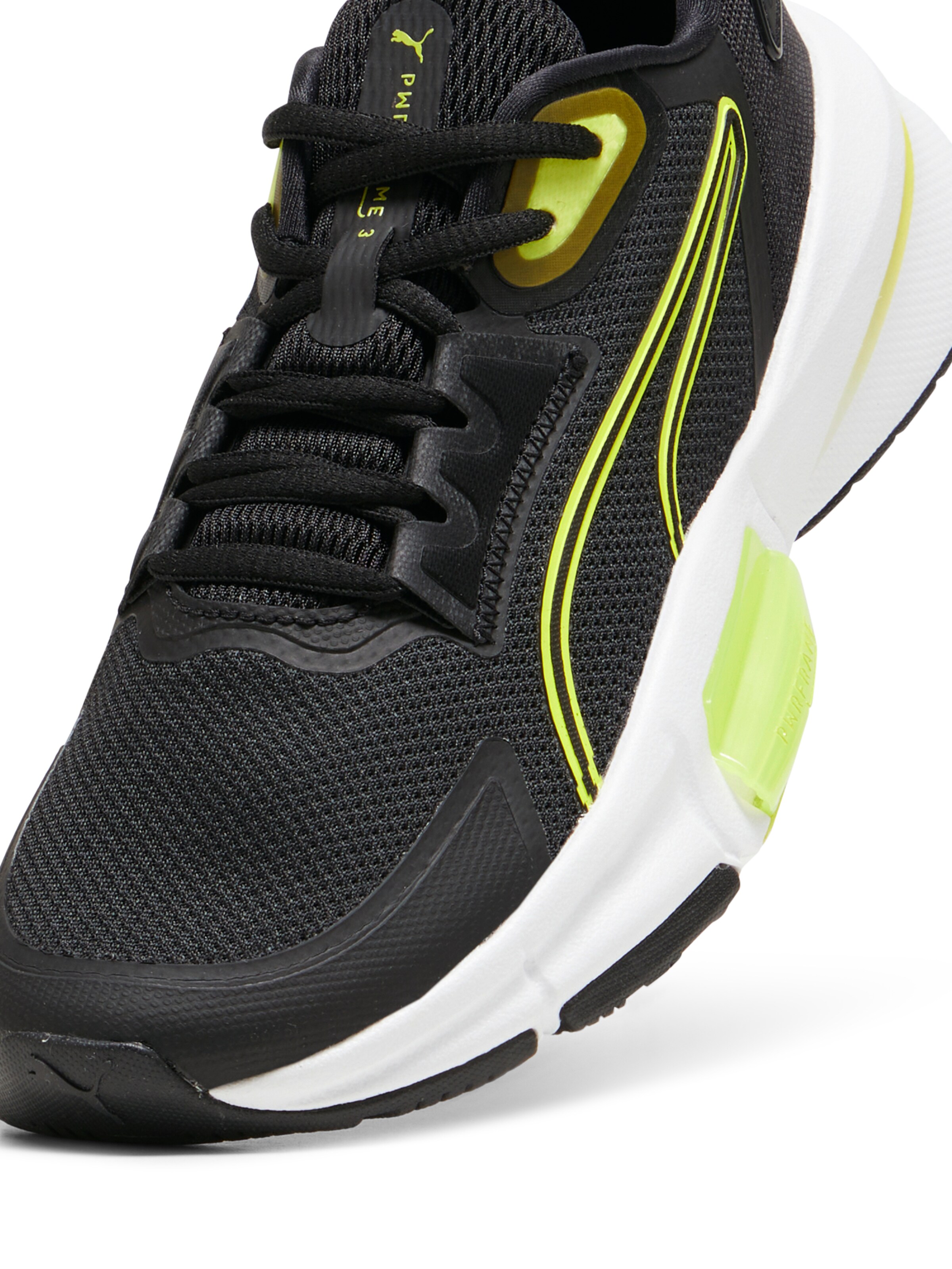 Chaussure de sport 'PWRFrame TR 3' PUMA en noir