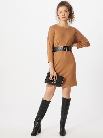VERO MODA Gebreide jurk 'Glory Vipe Aura' in Bruin