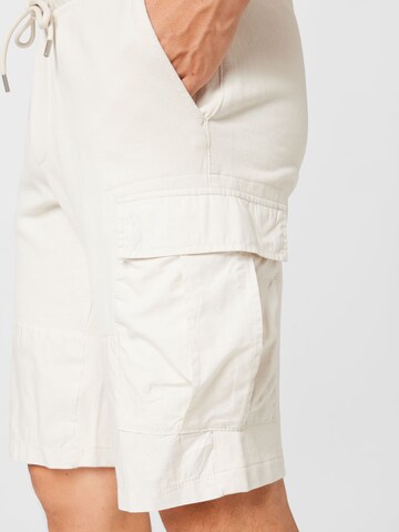 Regular Pantalon cargo s.Oliver en blanc