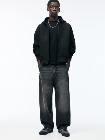 Pull&Bear Loosefit Jeans in Zwart