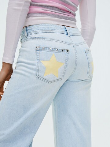 Bershka Loosefit Jeans in Blau