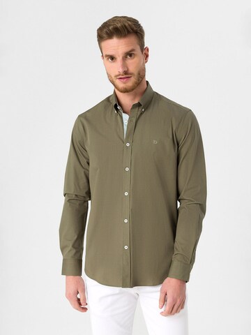 Regular fit Camicia di Dandalo in verde: frontale