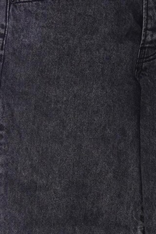 BDG Urban Outfitters Jeans in 26 in Grey