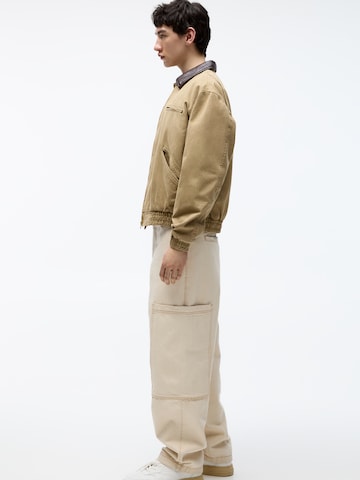 Pull&Bear Loose fit Cargo trousers in White
