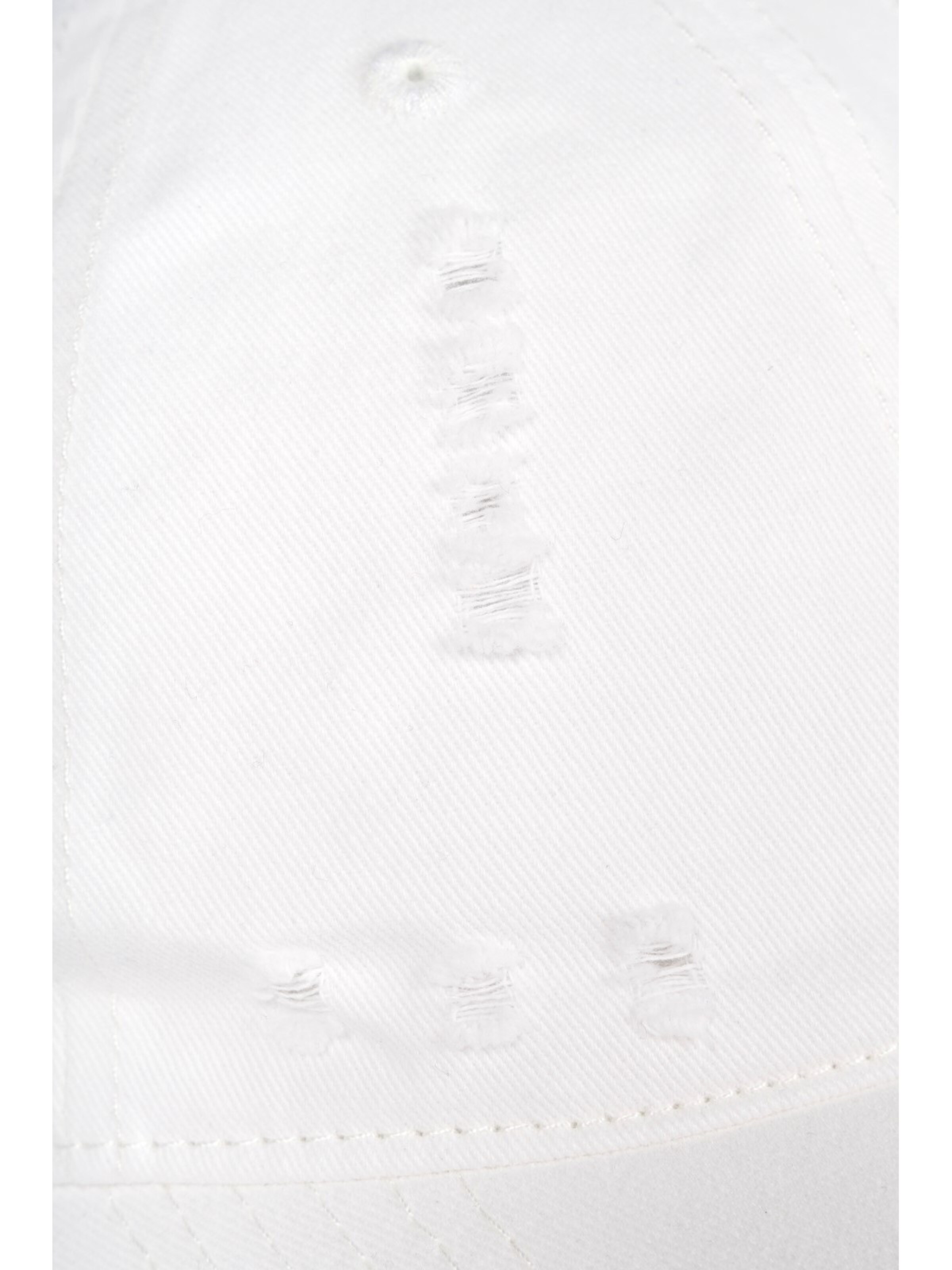 styleBREAKER Cap 'Baseball Cap Destroyed Look' in White