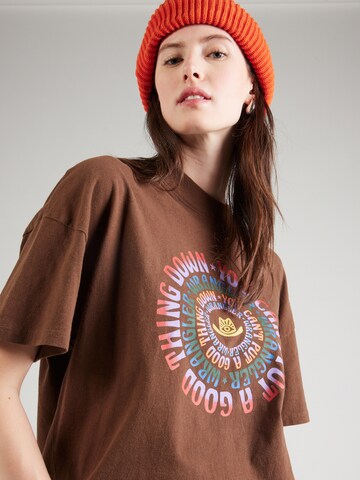 WRANGLER Tričko 'GIRLFRIEND TEE' - Hnedá