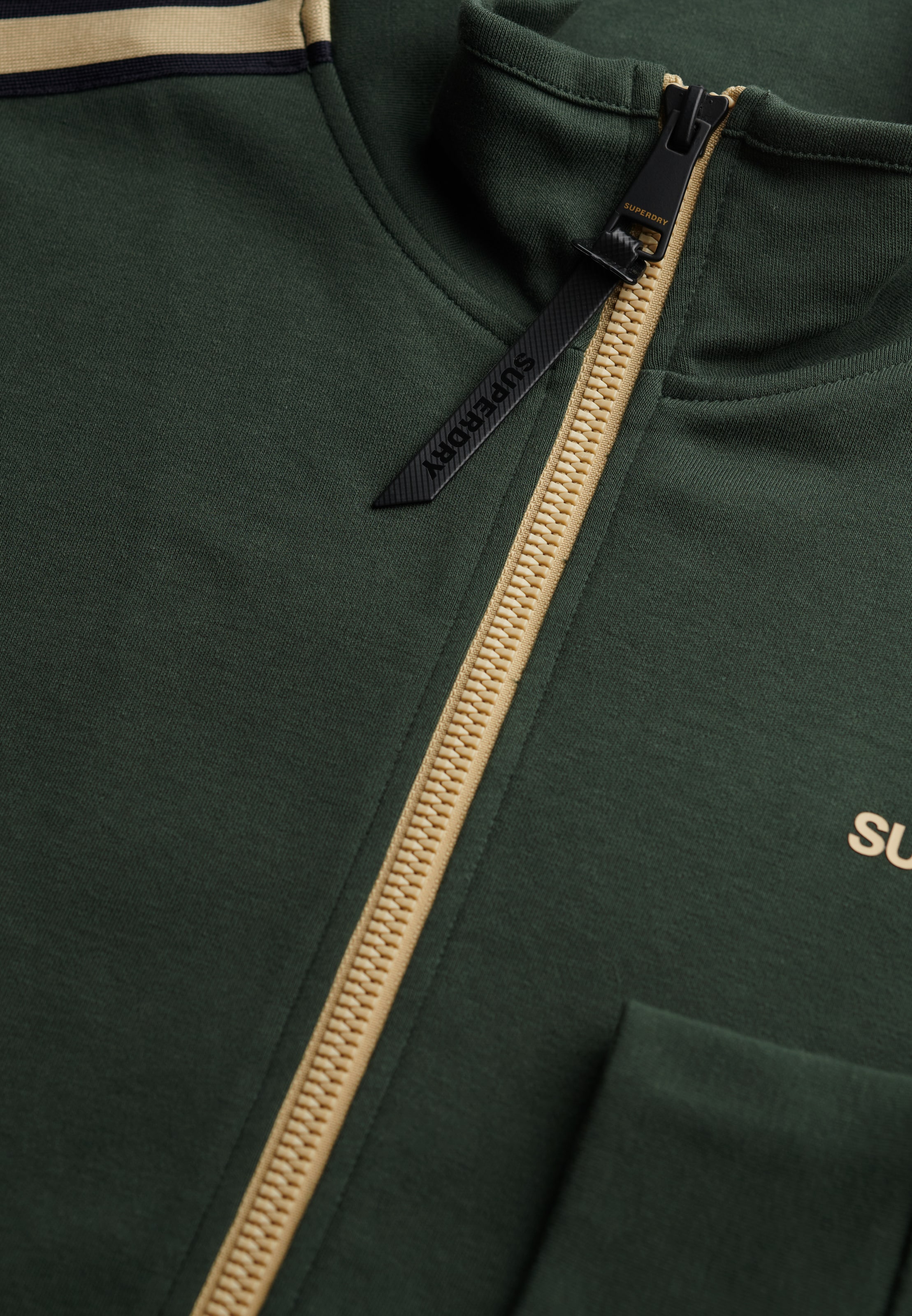 Veste de survêtement 'Tech Cult' Superdry & Co en vert