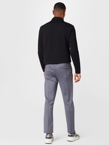 Pegador Regular Pants in Grey