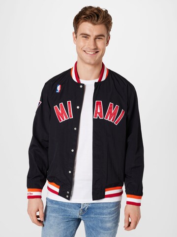 Mitchell & Ness Jacke in Schwarz: Vorderseite