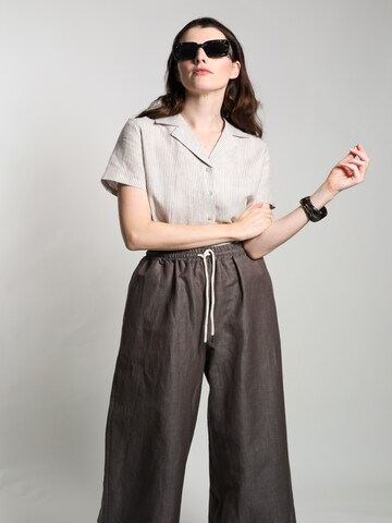 WEARABLE STORIES Wide leg Trousers 'Zita' in Brown