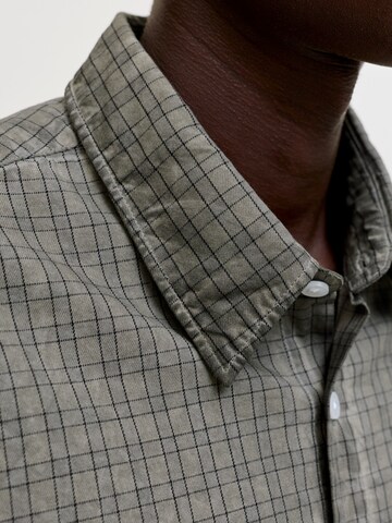 Jack & Jones Plus Comfort Fit Πουκάμισο σε γκρι