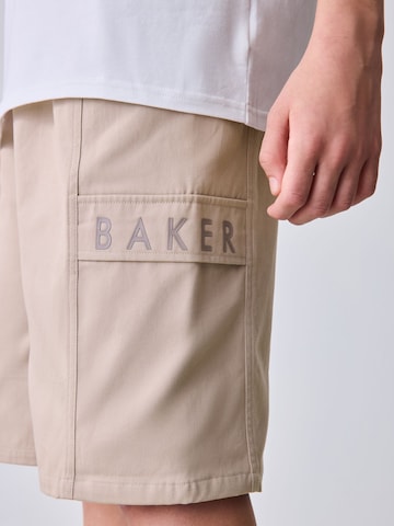 Baker by Ted Baker Regular Shorts in Grau