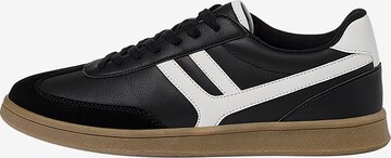 Pull&Bear Sneaker in Schwarz