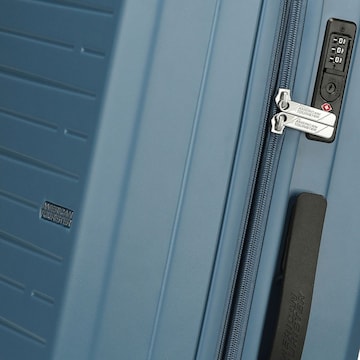 Set di valigie di American Tourister in blu