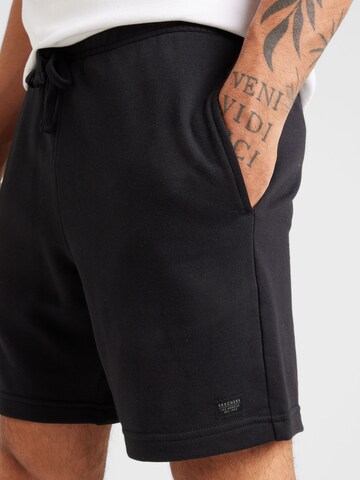 SKECHERS - regular Pantalón deportivo 'Pull On' en negro