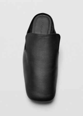 MANGO Schuh satino in Schwarz