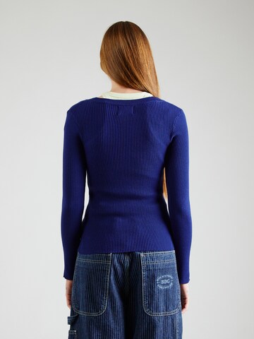 PIECES - Pullover em azul