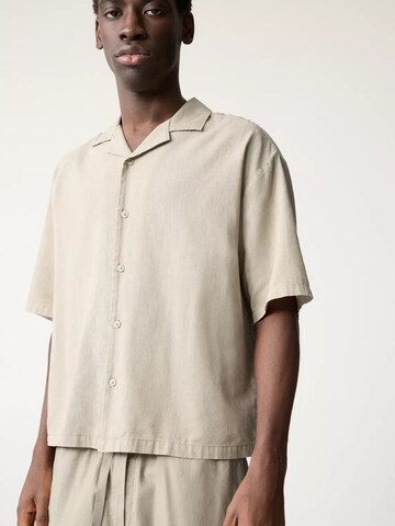 Pull&Bear Comfort Fit Košeľa - Hnedá