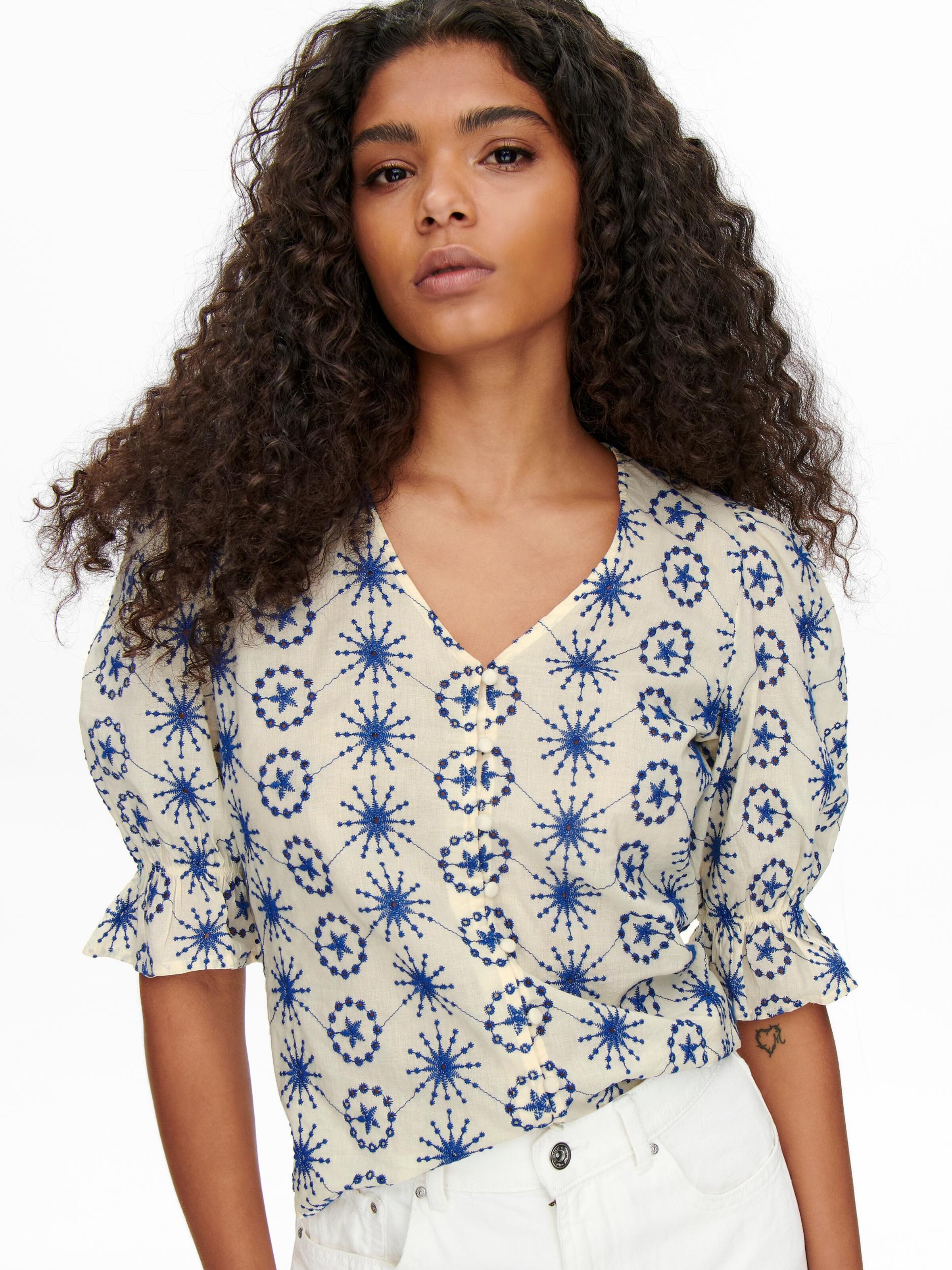 Frauen Blusen & Tuniken ONLY Bluse 'Jasmin' in Creme - LV53137 Frauen Blusen & Tuniken ONLY Bluse 'Jasmin' in Creme - LV53137