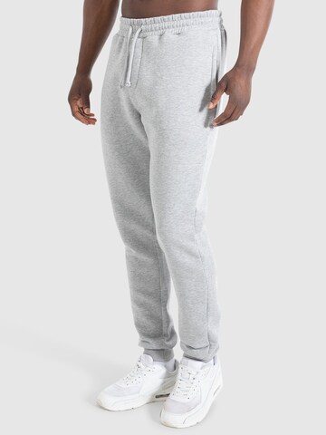 Smilodox Tapered Broek 'Aldin' in Grijs