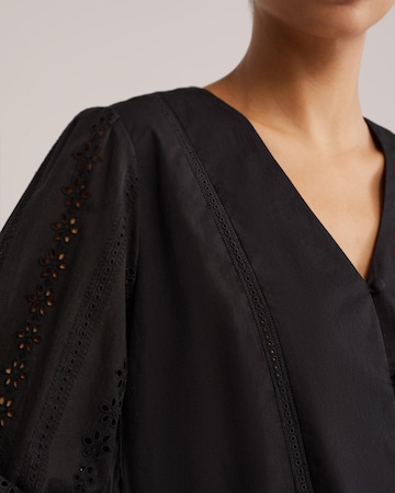 WE Fashion Blouse in Black