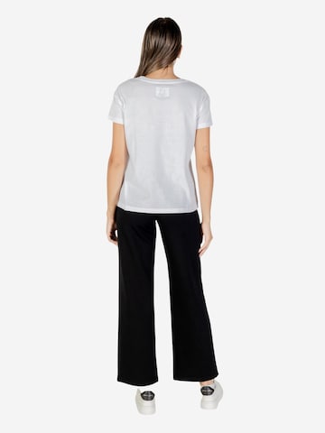 Maglietta '8NYTCX YJG3Z' di ARMANI EXCHANGE in bianco
