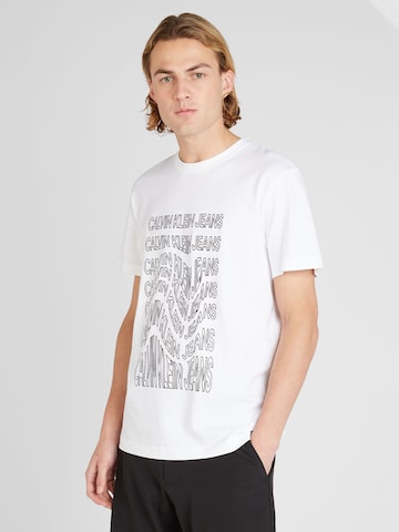 Calvin Klein Jeans Normalny krój Koszulka w kolorze biały: przód