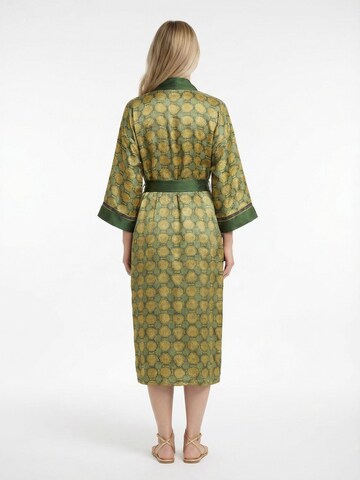 Shop Karey Kimono 'Golden Lotus Kimono' in Goud