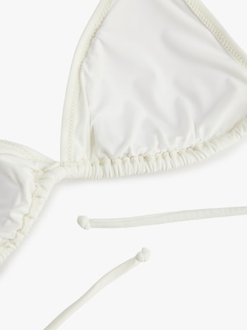 Koton Triangel Bikinitop in Beige