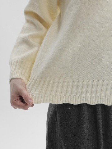 TorWeit Sweater 'casual top' in Beige
