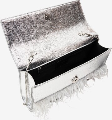 faina Clutch in Silver