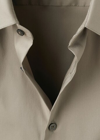 MANGO MAN Slim fit Business Shirt in Beige