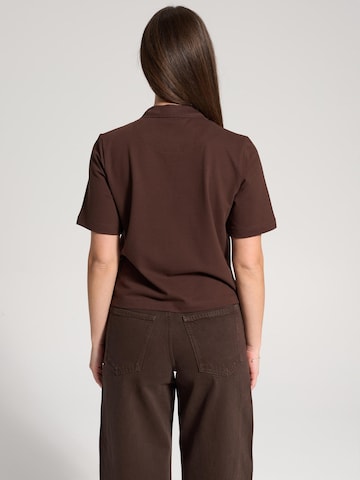 T-shirt 'Brigitte' NOWIHT en marron