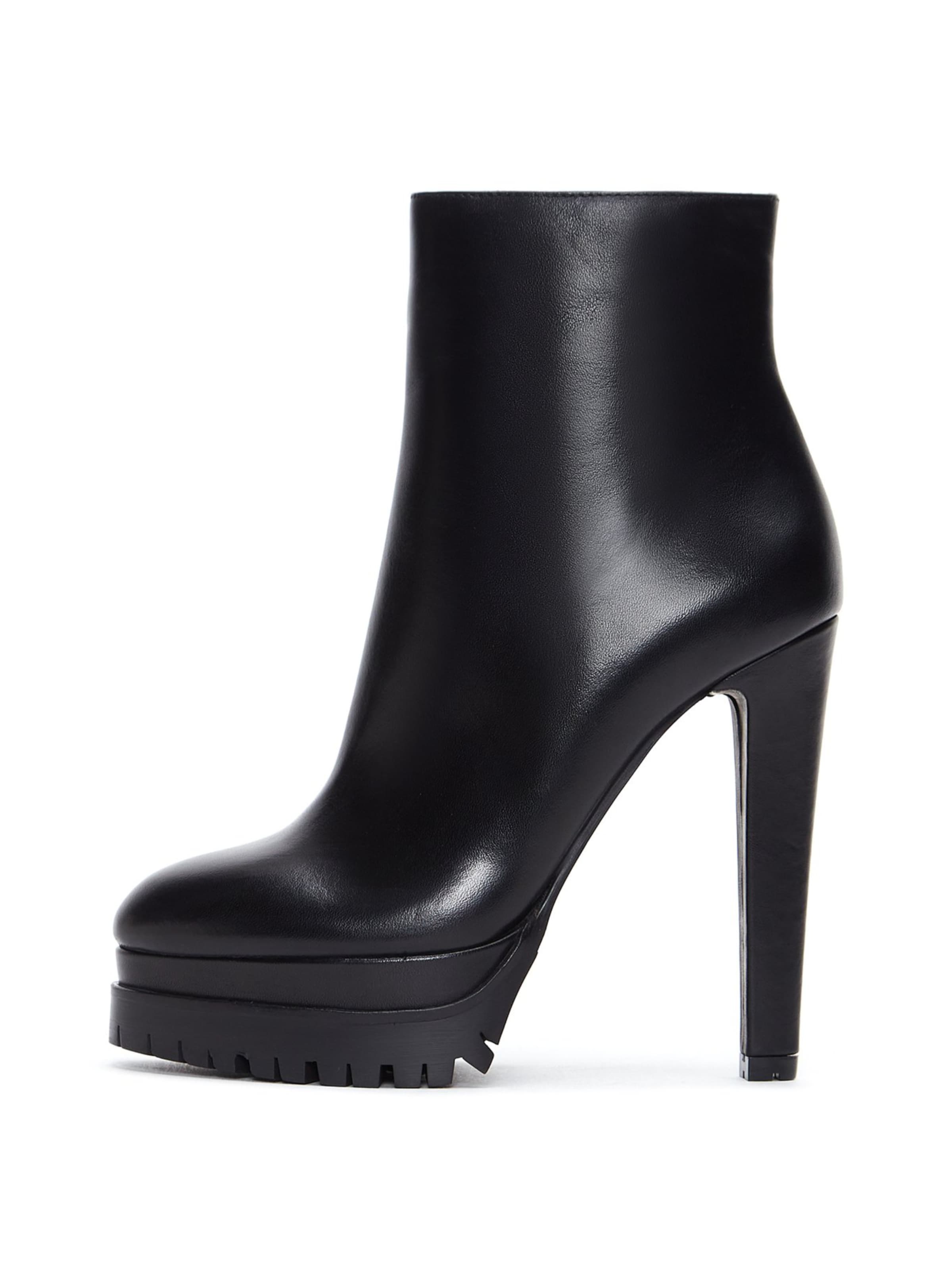 Derimod Bootie in Black: front