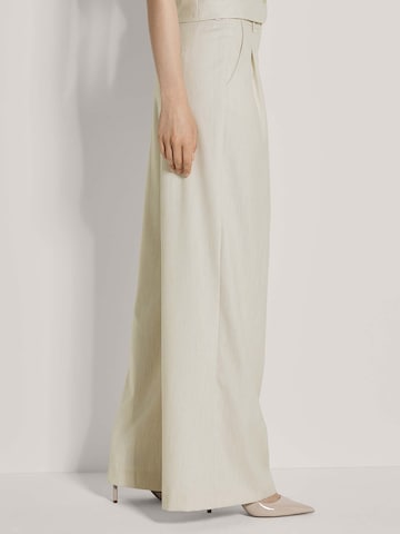 Loosefit Pantalon à pince MADELEINE en blanc