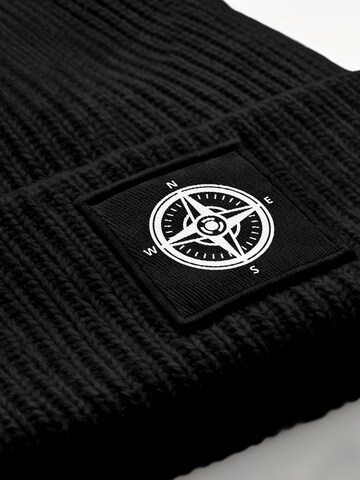 Neverless Beanie 'Kompass' in Black