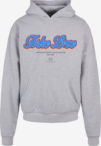 Felpa 'F*ke L*ve' di MT Upscale in grigio: frontale